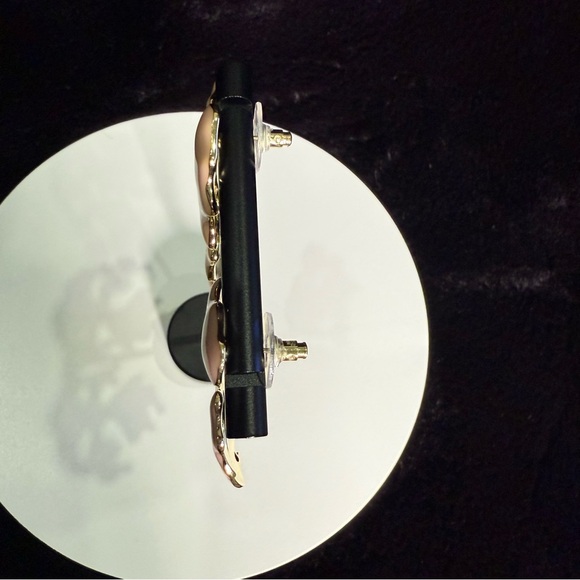 Brand New Kendra Scott Savannah Gold Statement Earrings in Pink Enamel - Picture 9 of 13